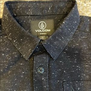 Volcom Boys button up shirt (Size: 5T)
